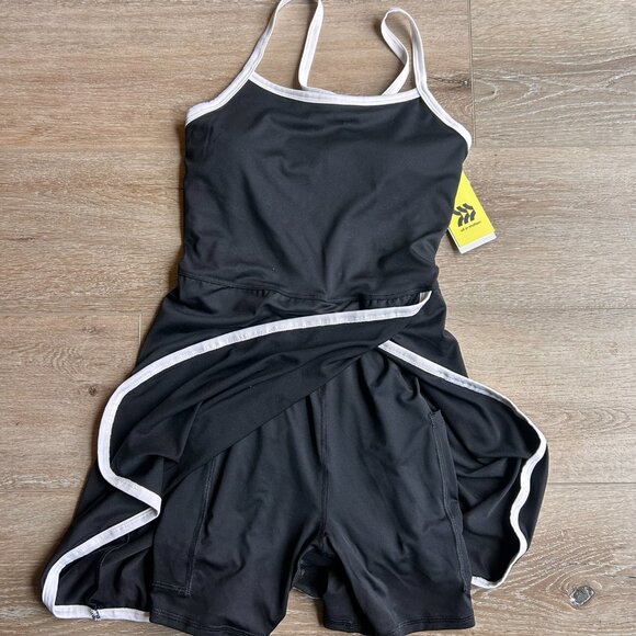 Girls' Knit Contrast Trim Athletic Dress - All In Motion™ NWT size XL Target - Picture 3 of 4